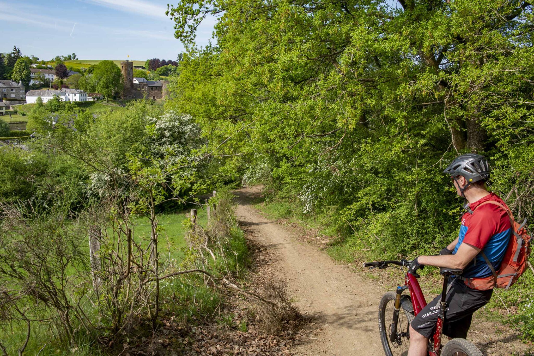 https://www.vojomag.nl/app/uploads/2025/05/Parcours VTT cantons est Our Burg reuland 2048x1366.jpg