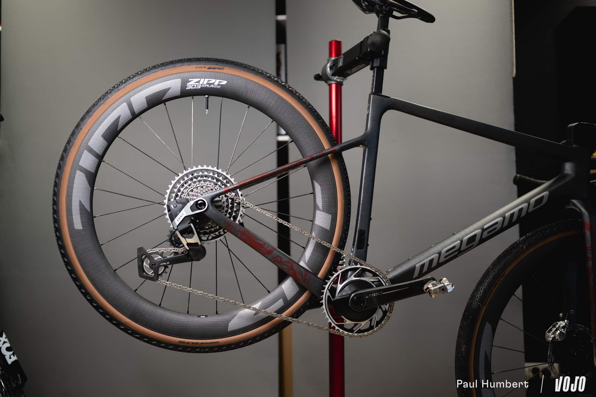 https://www.vojomag.nl/app/uploads/2025/05/test megamo silk gravel 2025 vojo paul humbert 47.jpg