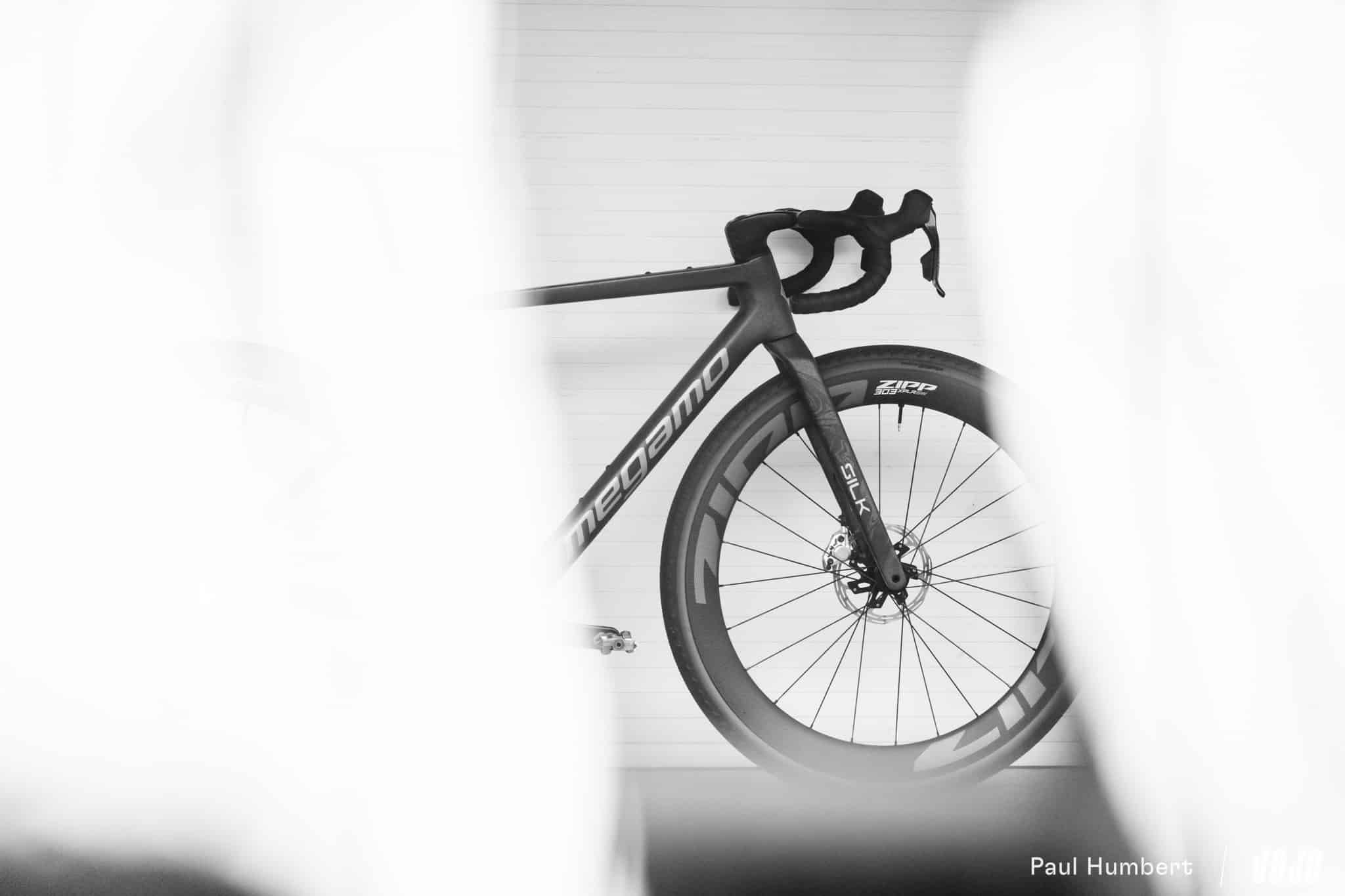 https://www.vojomag.nl/app/uploads/2025/05/test megamo silk gravel 2025 vojo paul humbert 63.jpg