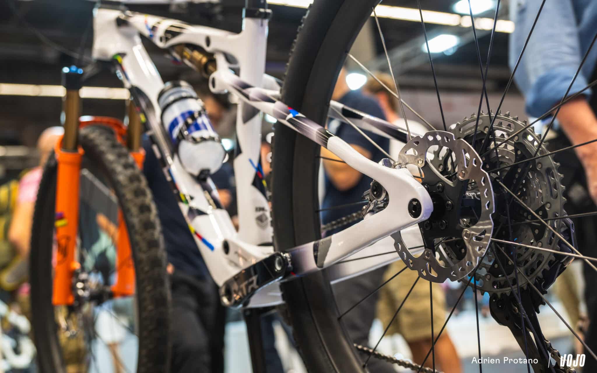 https://www.vojomag.nl/app/uploads/2025/06/Eurobike 2025 Avis Test Comparaison Vojo A.Protano 1 52 2048x1280.jpg