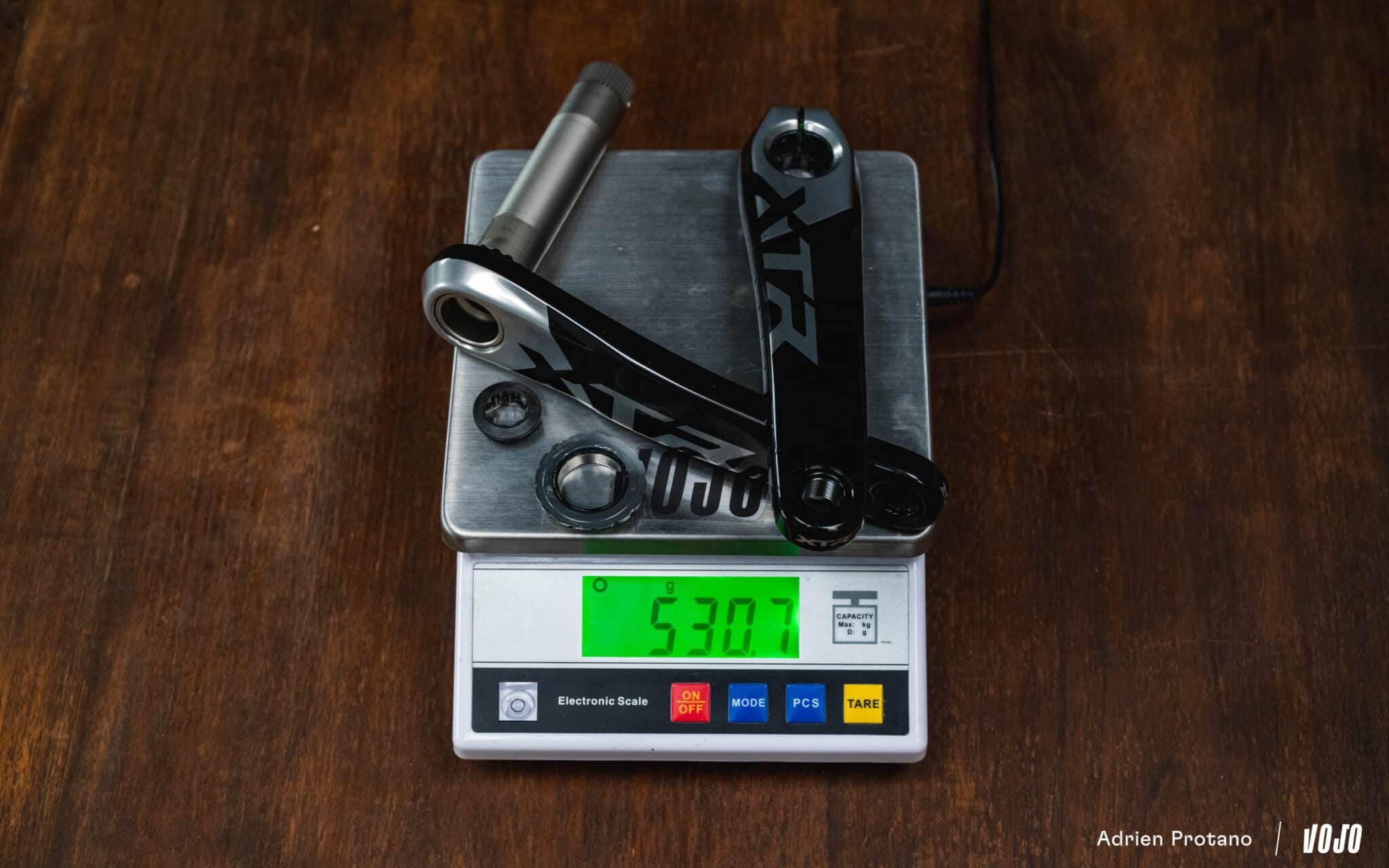 https://www.vojomag.nl/app/uploads/2025/06/Shimano XTR DI2 2025 VTT XC Avis Test comparaison Vojo A.Protano 20 2048x1280.jpg