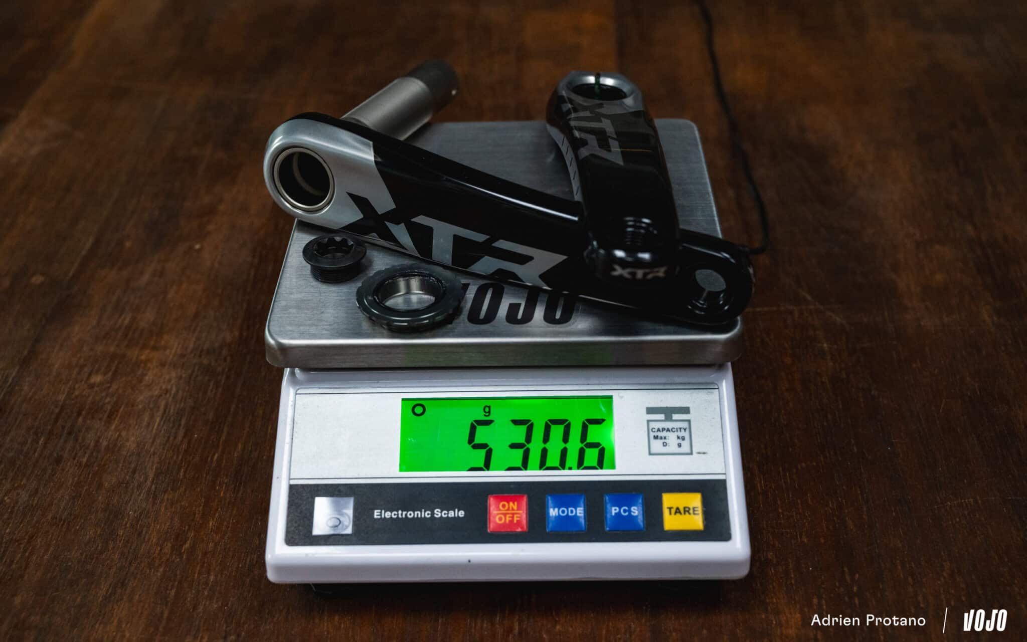 https://www.vojomag.nl/app/uploads/2025/06/Shimano XTR DI2 2025 VTT XC Avis Test comparaison Vojo A.Protano 21 2048x1280.jpg