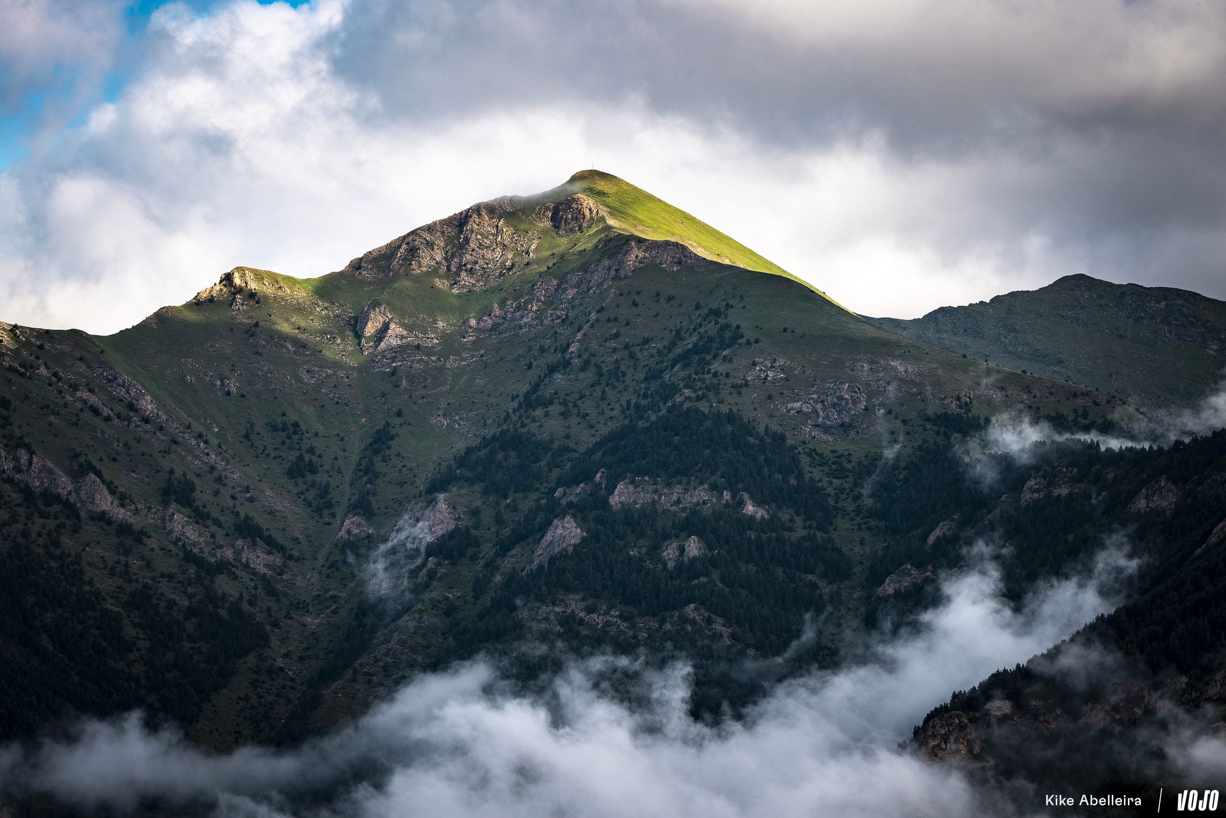 https://www.vojomag.nl/app/uploads/2025/07/25MTBWC Andorra byKikeAbelleira 1105992.jpg