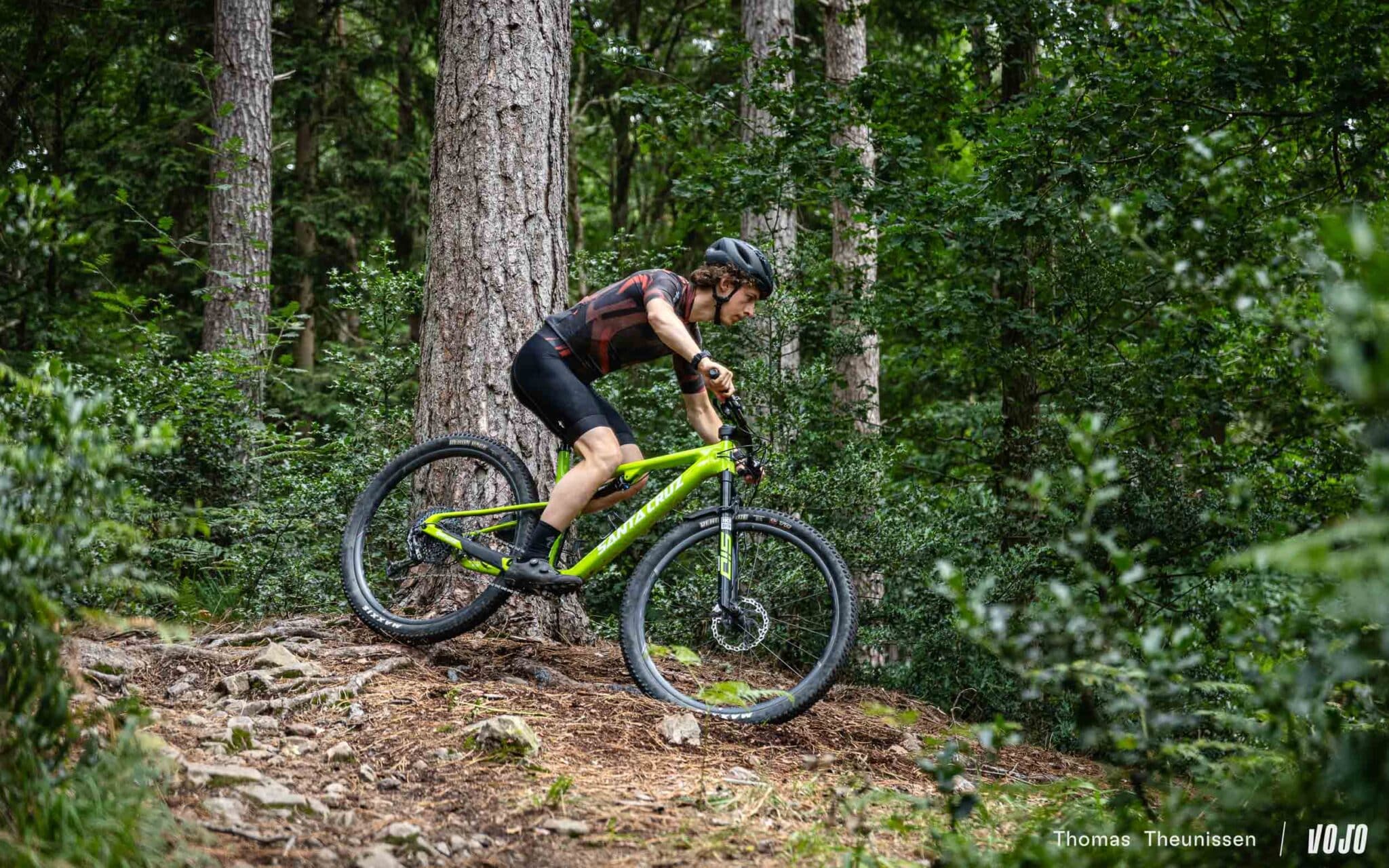 https://www.vojomag.nl/app/uploads/2025/07/FSA SC i30 roues vtt carbone test essai avis - Copyright Olivier Beart Vojo Magazine 6 2048x1280.jpg