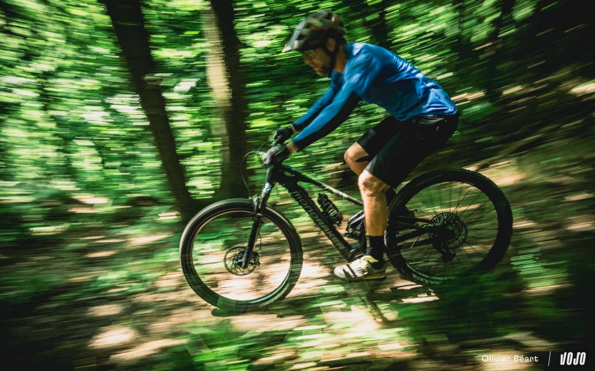 https://www.vojomag.nl/app/uploads/2025/07/Mondraker Sly Bosch SX test essai avis - Copyright Olivier Beart Vojo Magazine 11 2048x1280.jpg