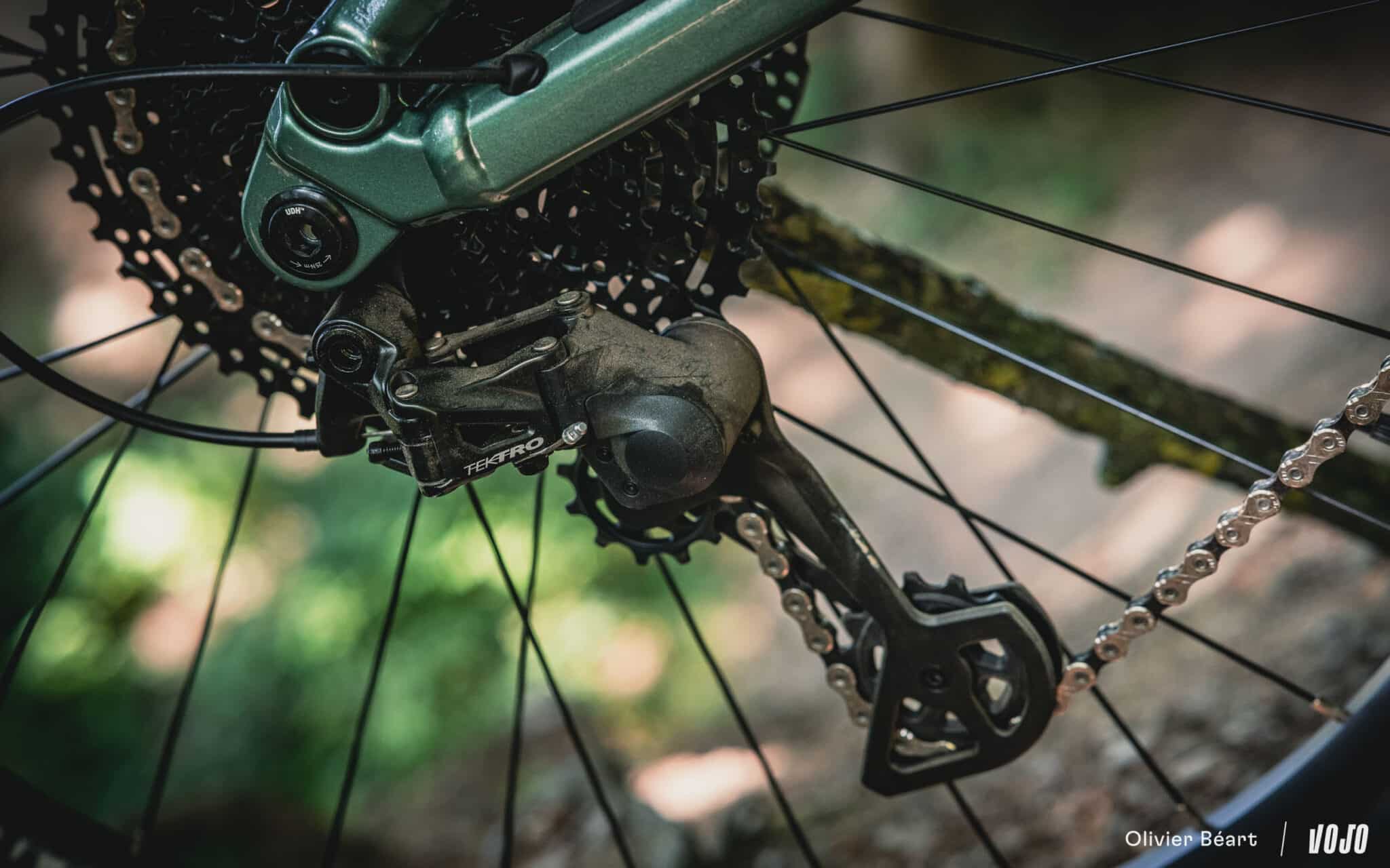 https://www.vojomag.nl/app/uploads/2025/07/Rockrider Feel 700S test essai avis prix equipement - Copyright Olivier Beart Vojo Magazine 20 2048x1280.jpg