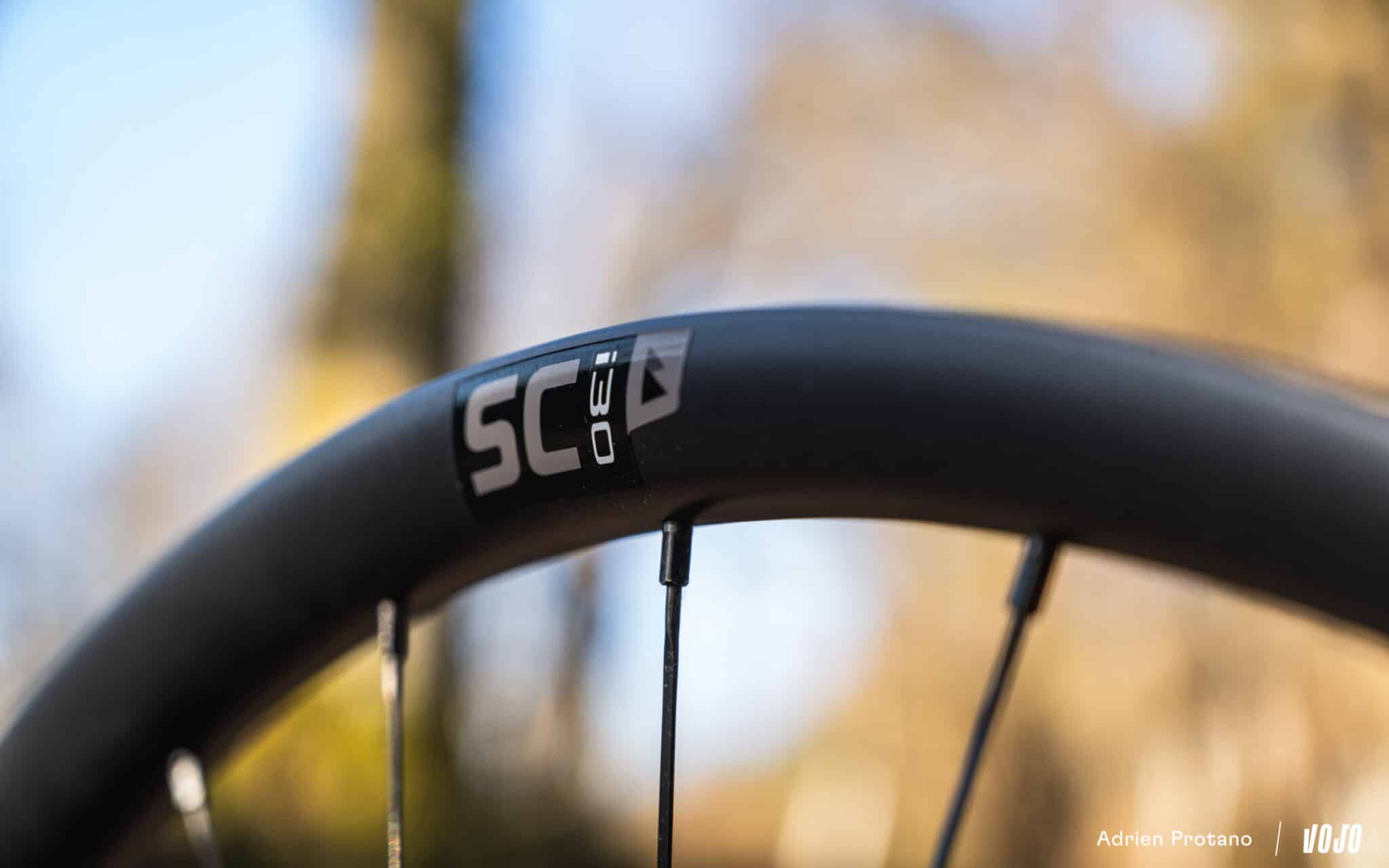 https://www.vojomag.nl/app/uploads/2025/07/Roues FSA CX 2025 test avis vojo VTTAE nouveaute A.Protano 5 2048x1280.jpg