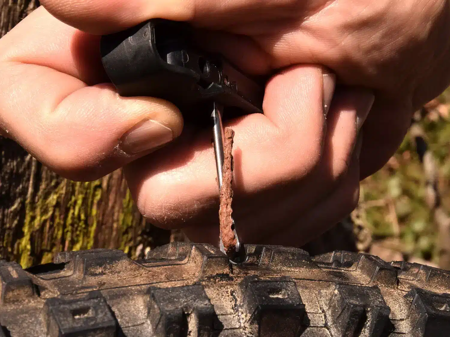 https://www.vojomag.nl/app/uploads/2025/07/Day Saver Multi outils VTT 2025 test avis vojo VTTAE nouveaute A.Protano 1 4 2048x1280.jpg