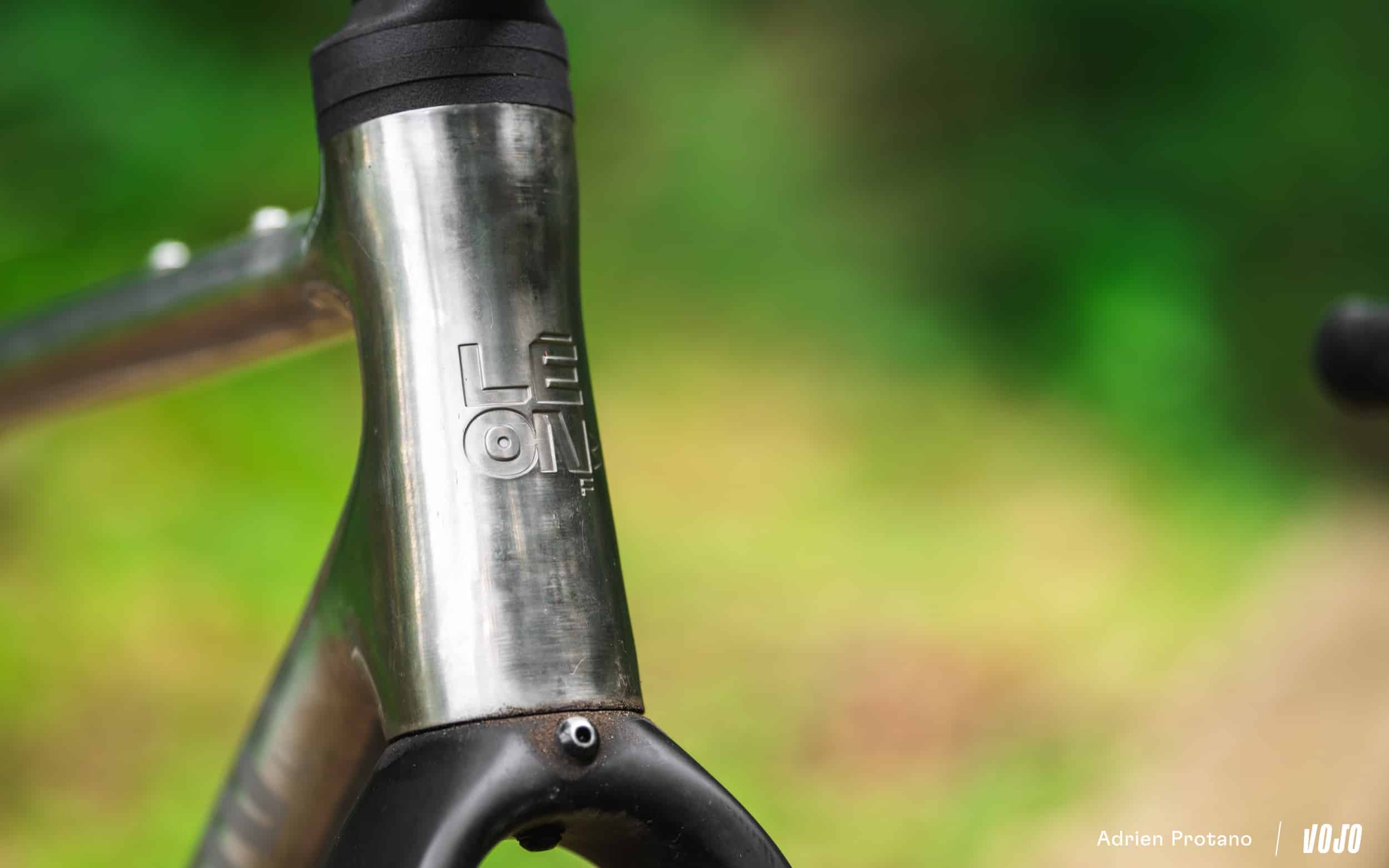 https://www.vojomag.nl/app/uploads/2025/08/Leon Larage Gravel 2025 bikecheck test avis vojo VTTAE nouveaute A.Protano 15.jpg