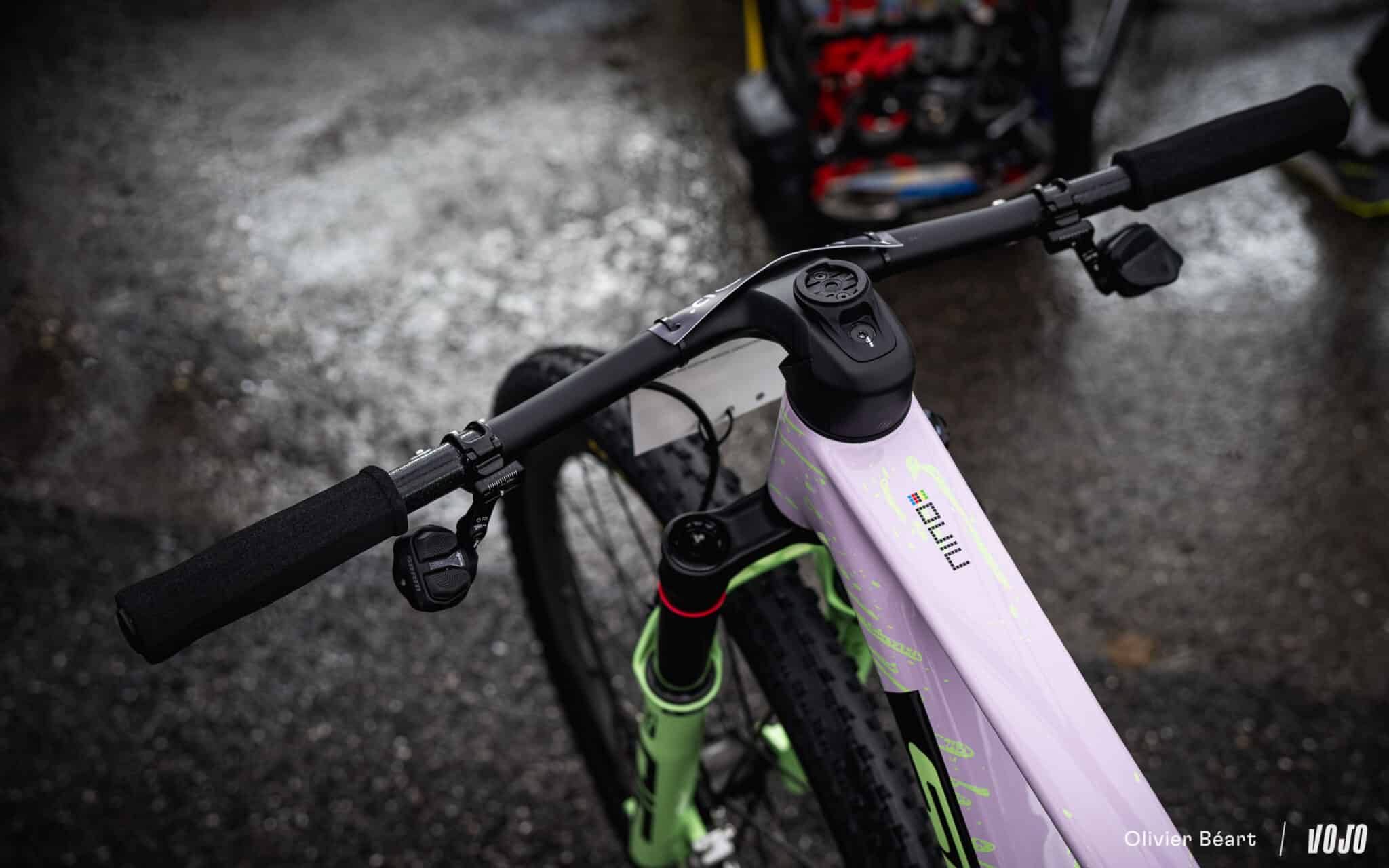 https://www.vojomag.nl/app/uploads/2025/08/Scott Spark Schurter Les Gets 2025 World Cup XC - Copyright Olivier Beart Vojo Magazine 15 2048x1280.jpg