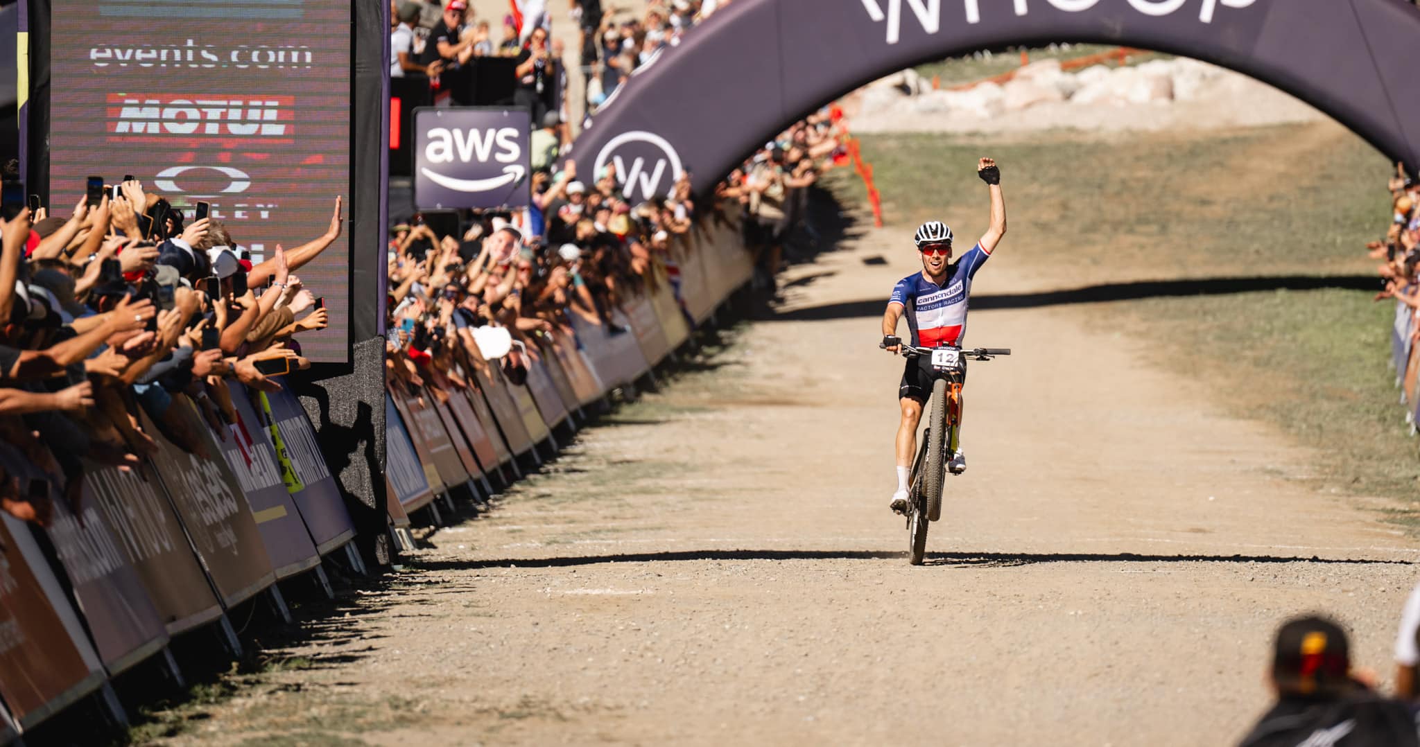 World Cup MTB 2025 | XCO mannen Les Gets #7: Luca Martin baas in eigen land