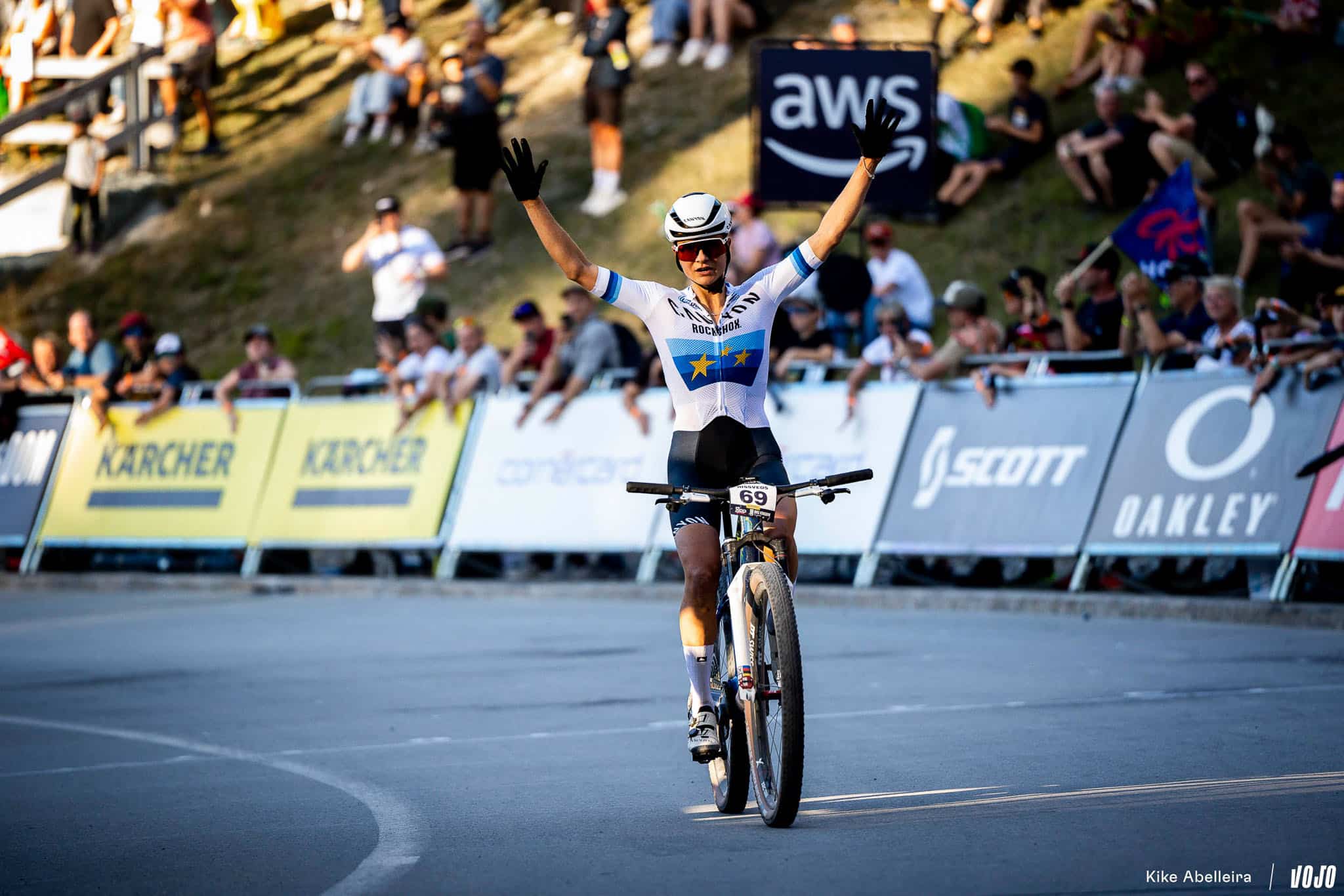 https://www.vojomag.nl/app/uploads/2025/09/25MTBWC Lenzerheide byKikeAbelleira 1200720.jpg