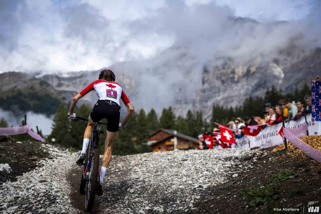 WK MTB Wallis 2025 | XCO U23 Vrouwen: Isabella Holmgren maakt favorietenrol waar