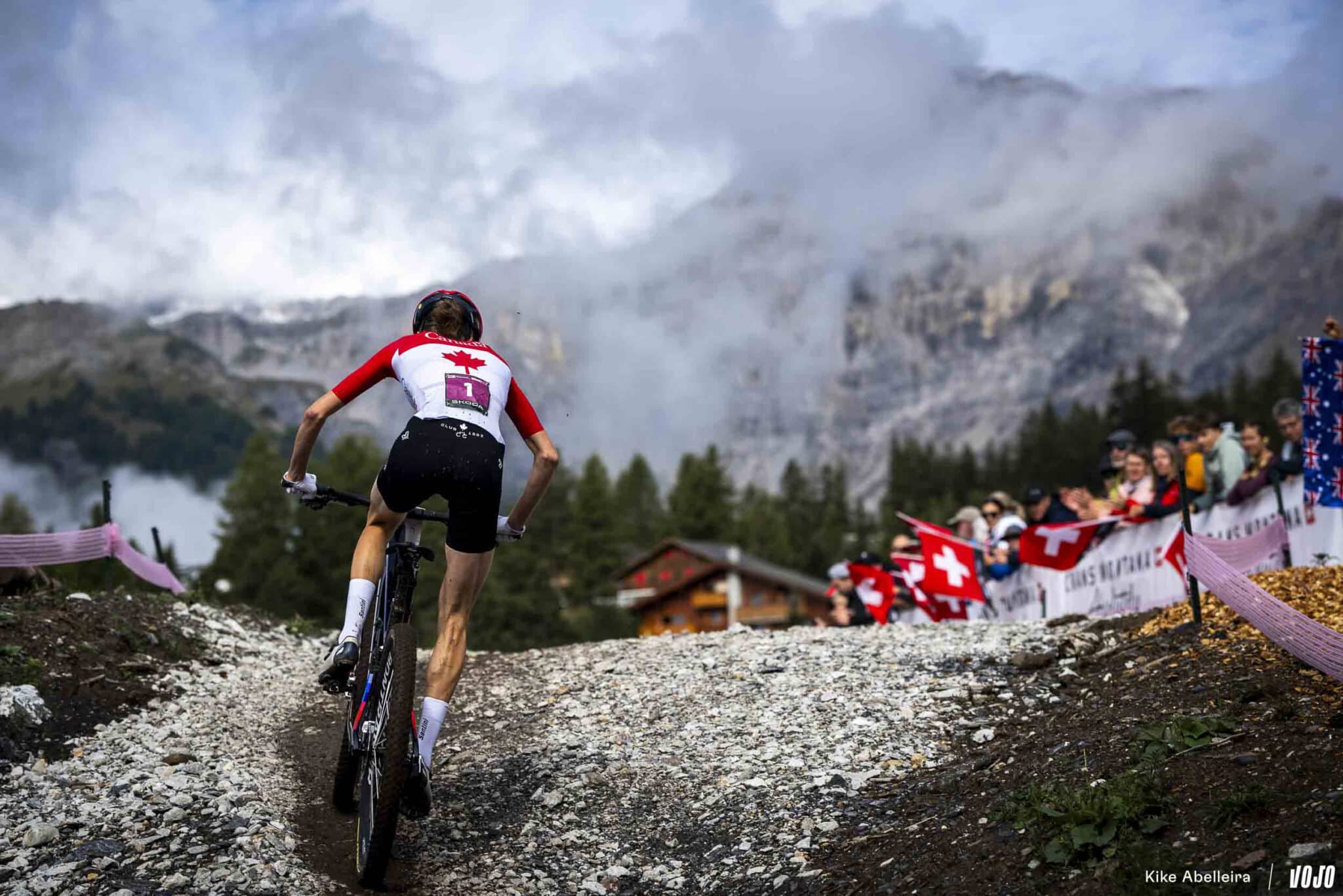 WK MTB Wallis 2025 | XCO U23 Vrouwen: Isabella Holmgren maakt favorietenrol waar