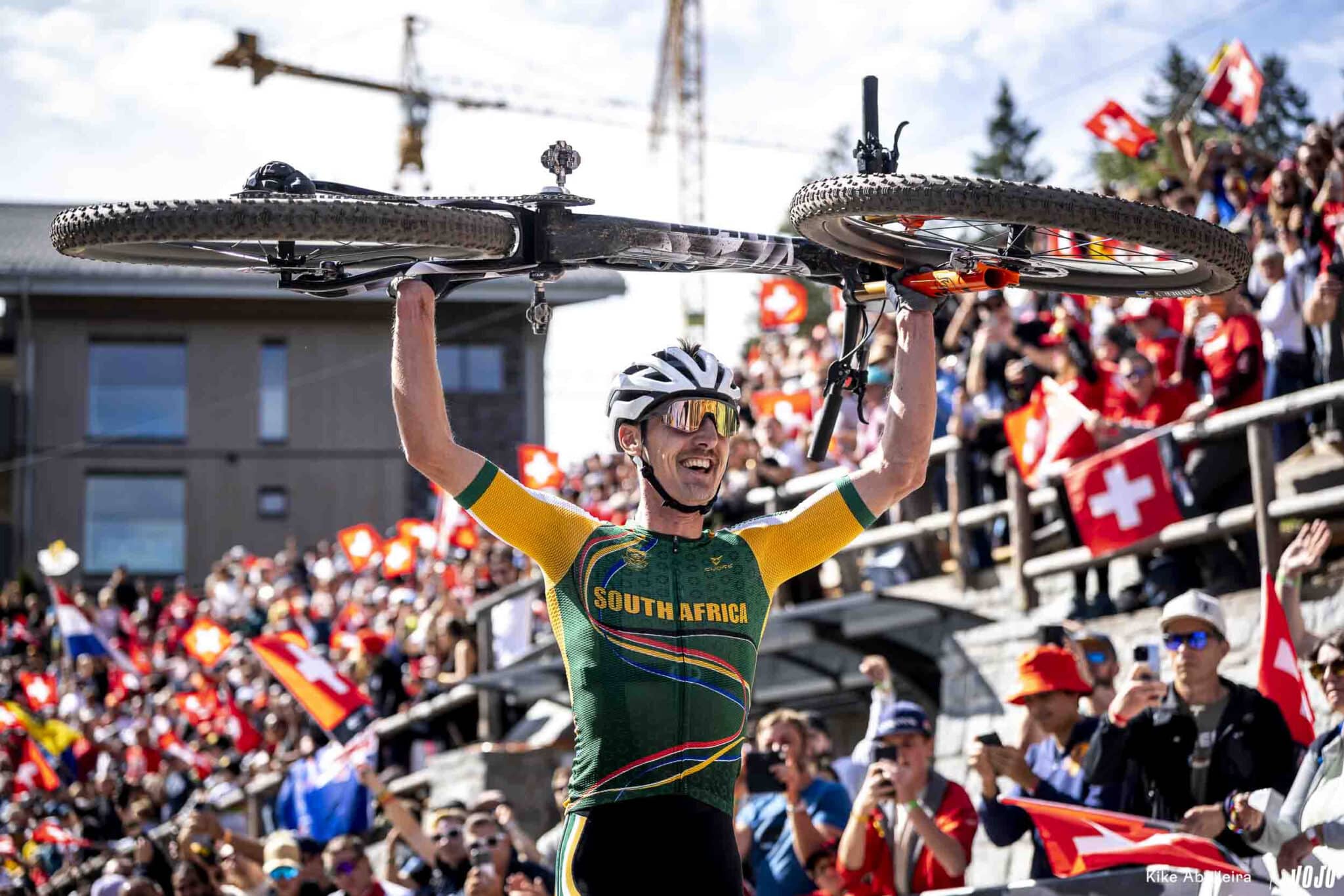 WK MTB Wallis 2025 | XCO Mannen: Mathieu van der Poel en de Belgen blijven met lege handen achter