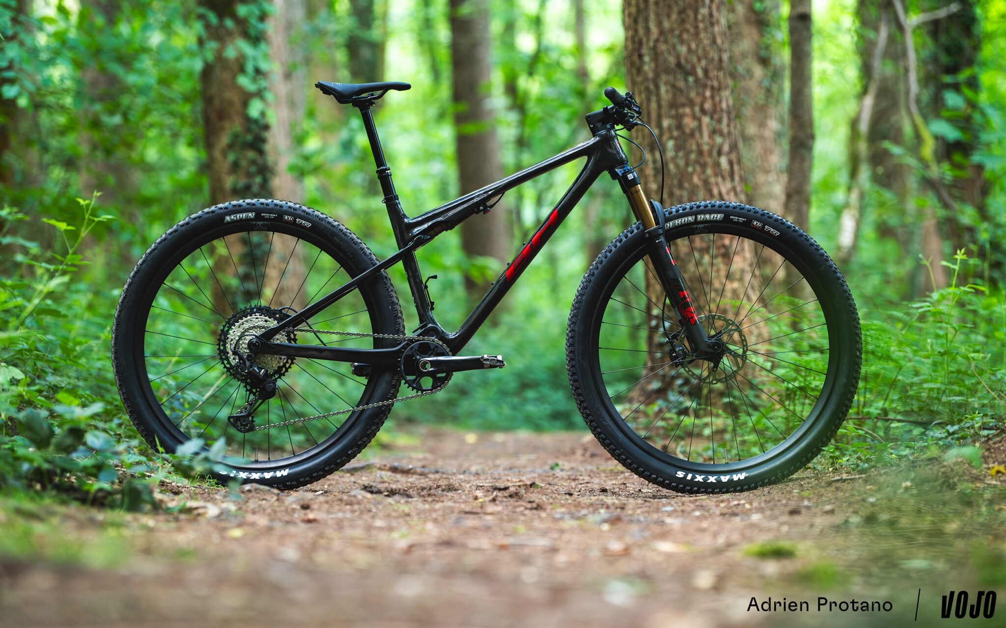 https://www.vojomag.nl/app/uploads/2025/09/Trek Supercaliber 2023 Vojo Thomas Theunissen 140 2048x1366.jpg