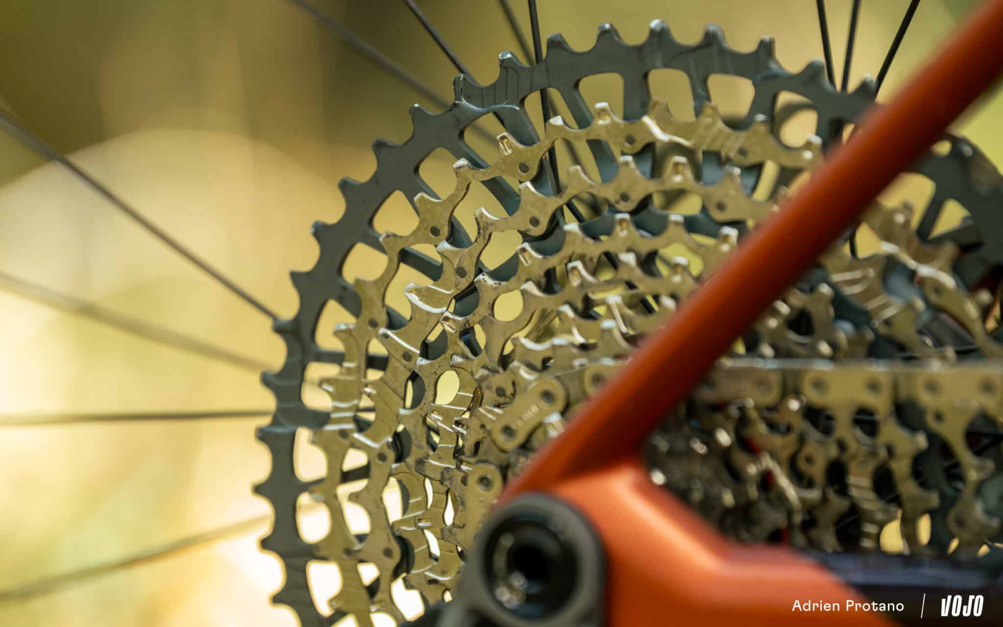 https://www.vojomag.nl/app/uploads/2025/09/Orbea Alma 2025 test avis Vojo nouveaute A.Protano 7 2048x1280.jpg
