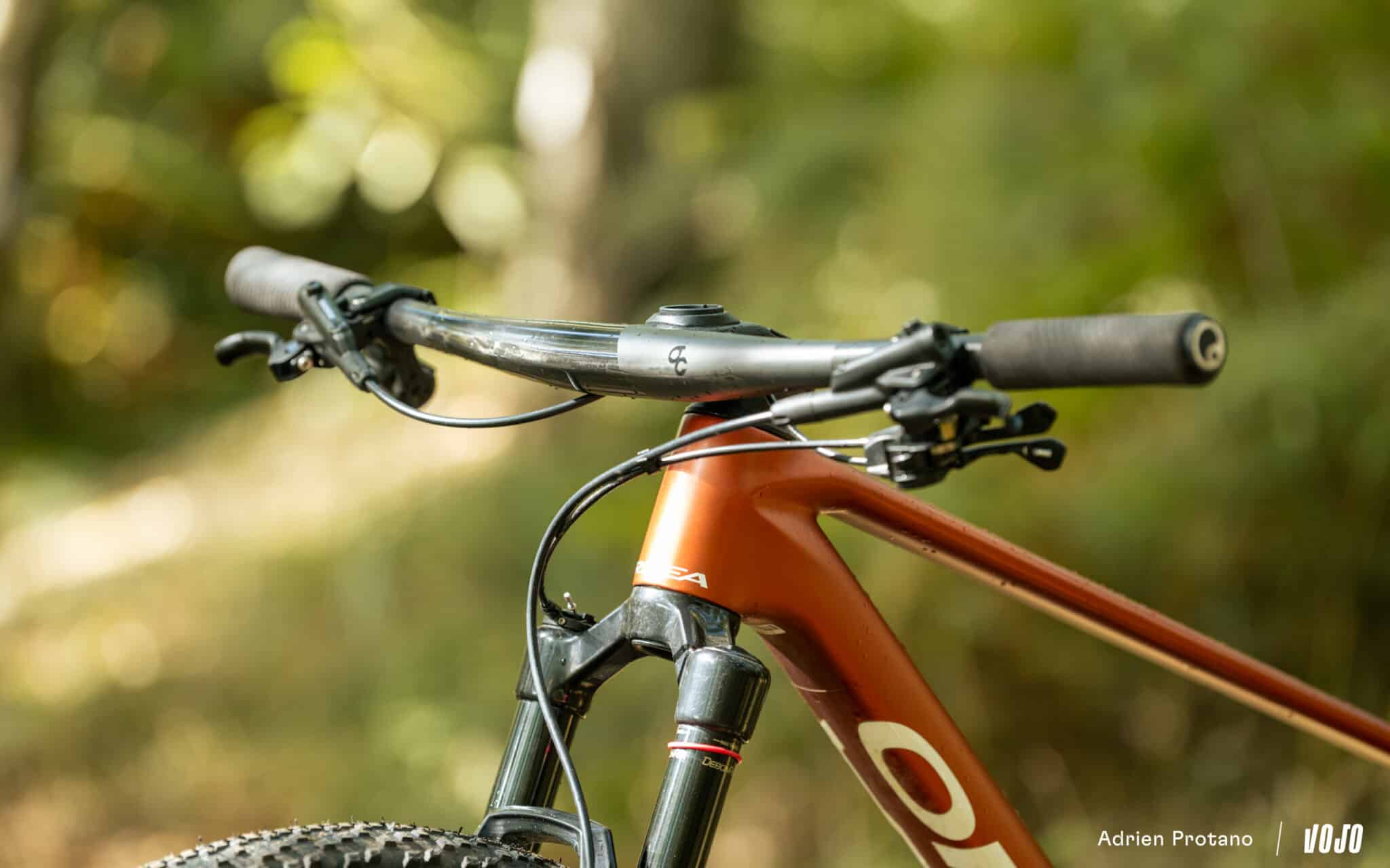 https://www.vojomag.nl/app/uploads/2025/09/Orbea Alma 2025 test avis Vojo nouveaute A.Protano 38 2048x1280.jpg