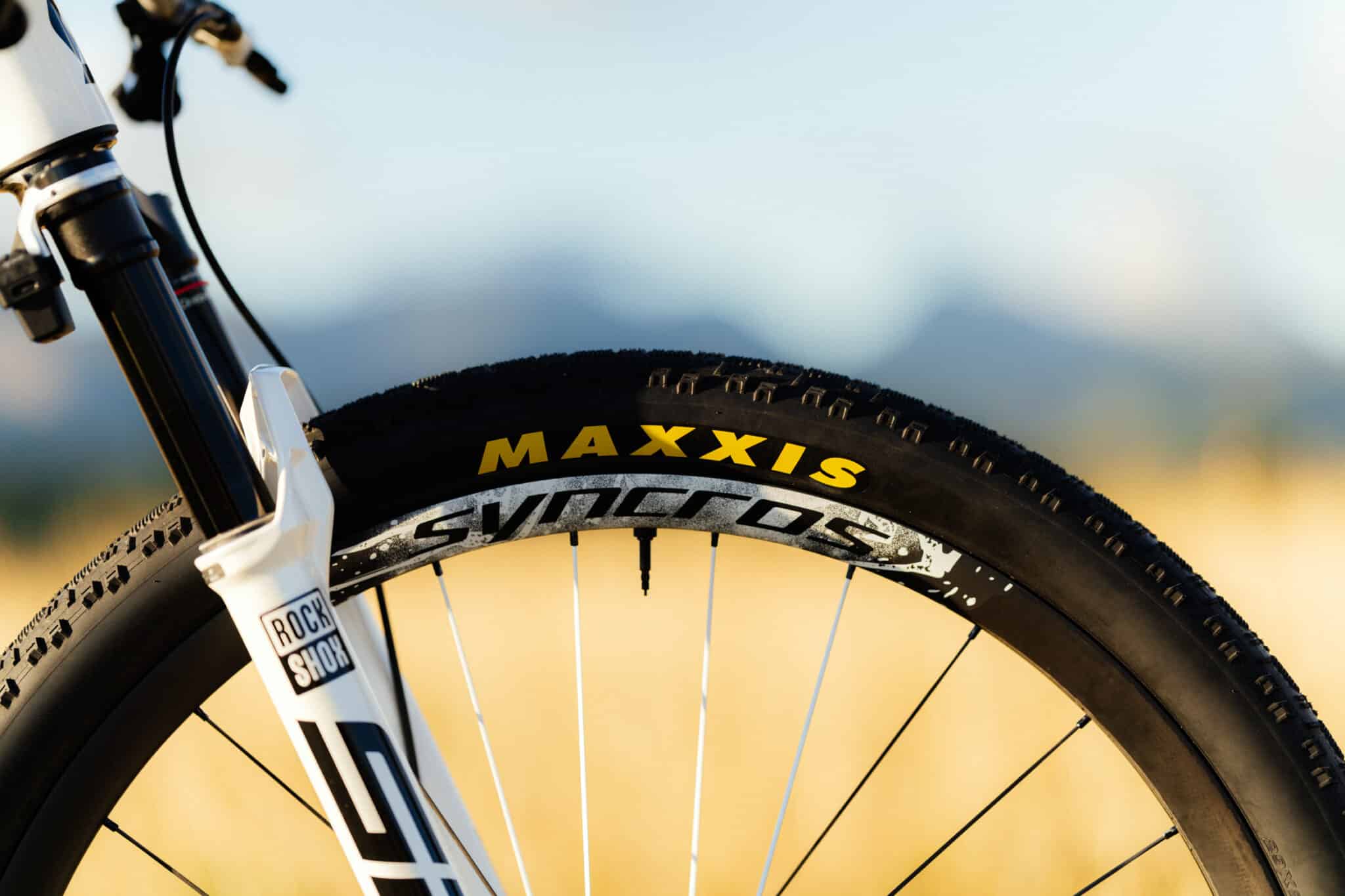 https://www.vojomag.nl/app/uploads/2025/09/Scott Spark RC Nino Schurter test avis comparaison Vojo nouveaute 2025 2026 A.Protano 1 17 2048x1365.jpg