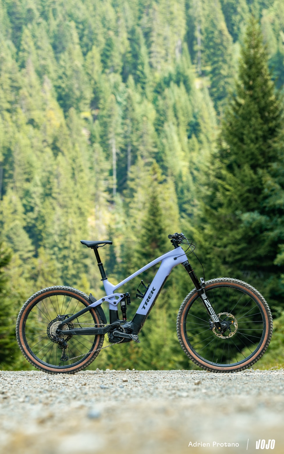 https://www.vojomag.nl/app/uploads/2025/09/Trek Rail 2025 E bike VTTAE All mountain Enduro test avis comparaison Vojo nouveaute La Cluzaz A.Protano 37.jpg
