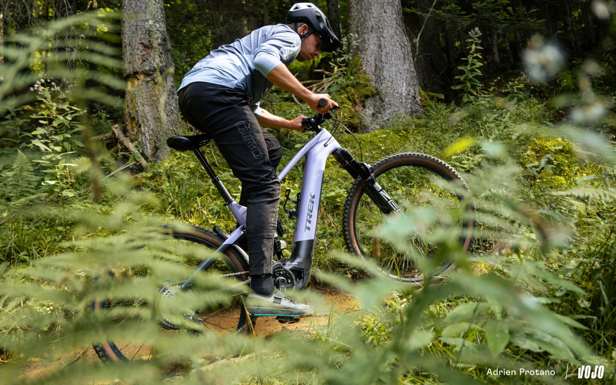 https://www.vojomag.nl/app/uploads/2025/09/Trek Rail 2025 E bike VTTAE All mountain Enduro test avis comparaison Vojo nouveaute La Cluzaz A.Protano 37.jpg