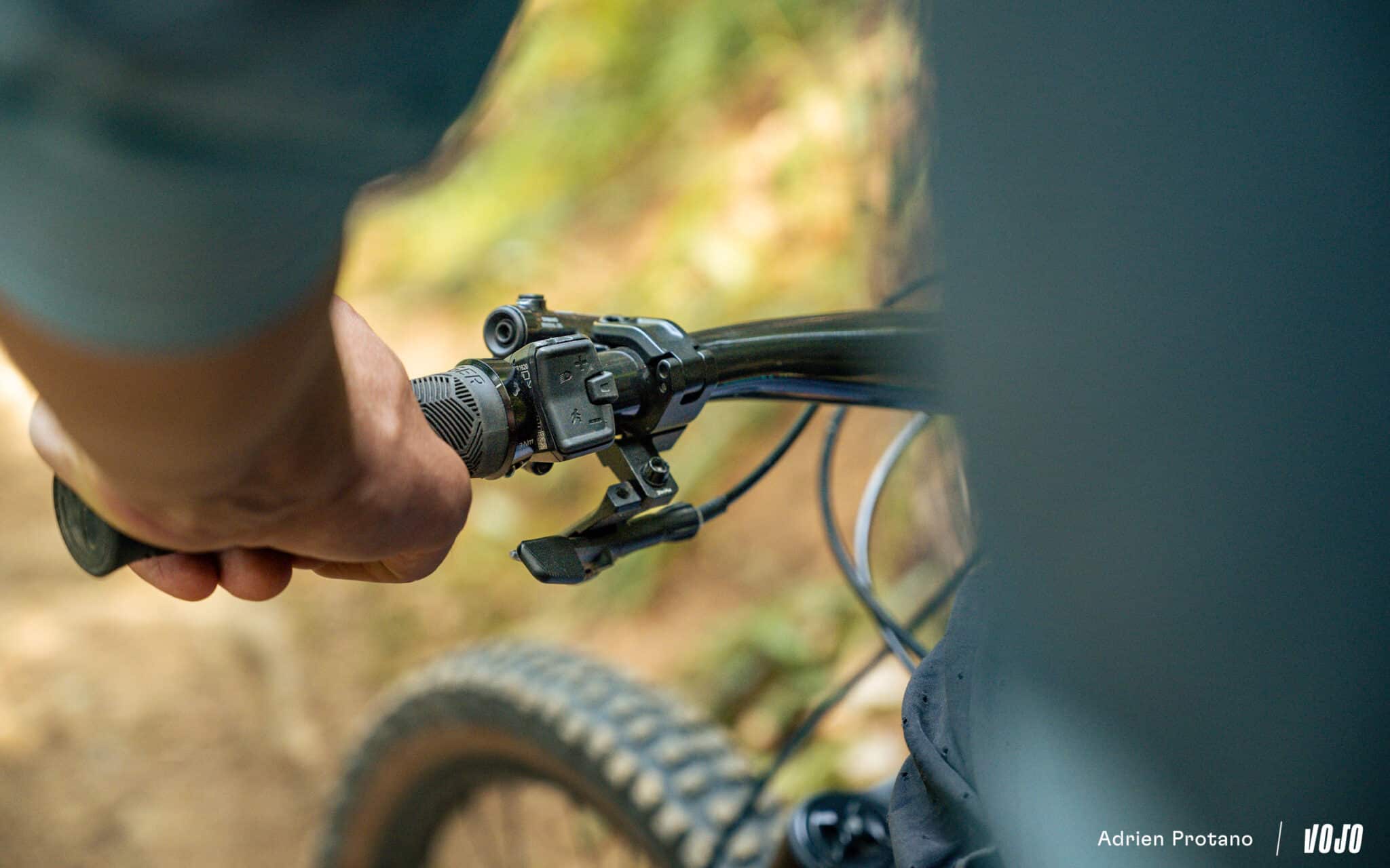 https://www.vojomag.nl/app/uploads/2025/09/Trek Rail 2025 E bike VTTAE All mountain Enduro test avis comparaison Vojo nouveaute La Cluzaz A.Protano 60 2048x1280.jpg