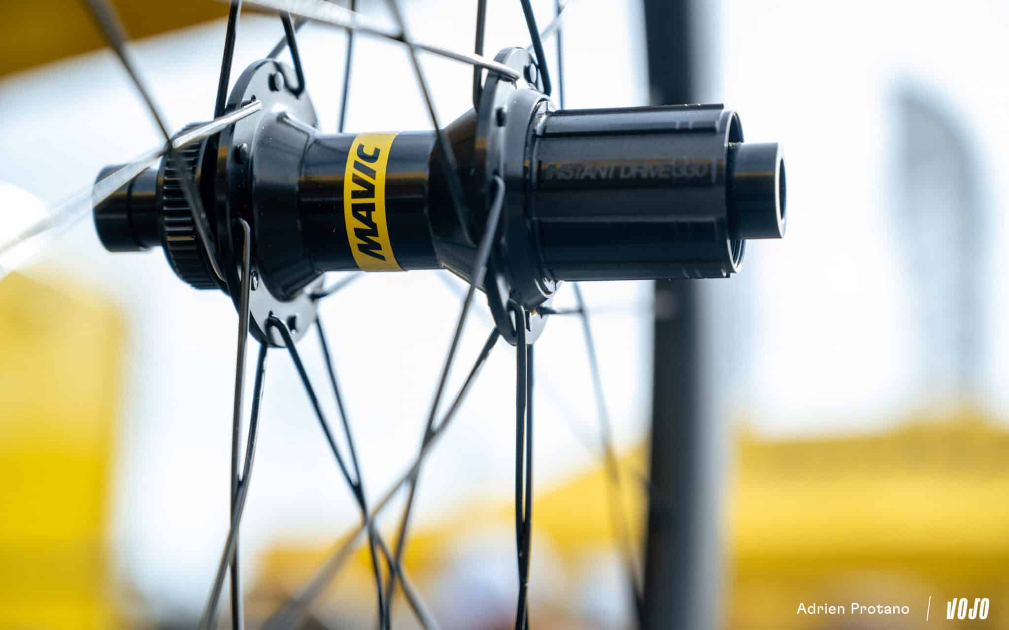 https://www.vojomag.nl/app/uploads/2025/10/Roc dAzur 2025 gravel VTT salon test avis comparaison Vojo A.Protano 1 64 2048x1280.jpg