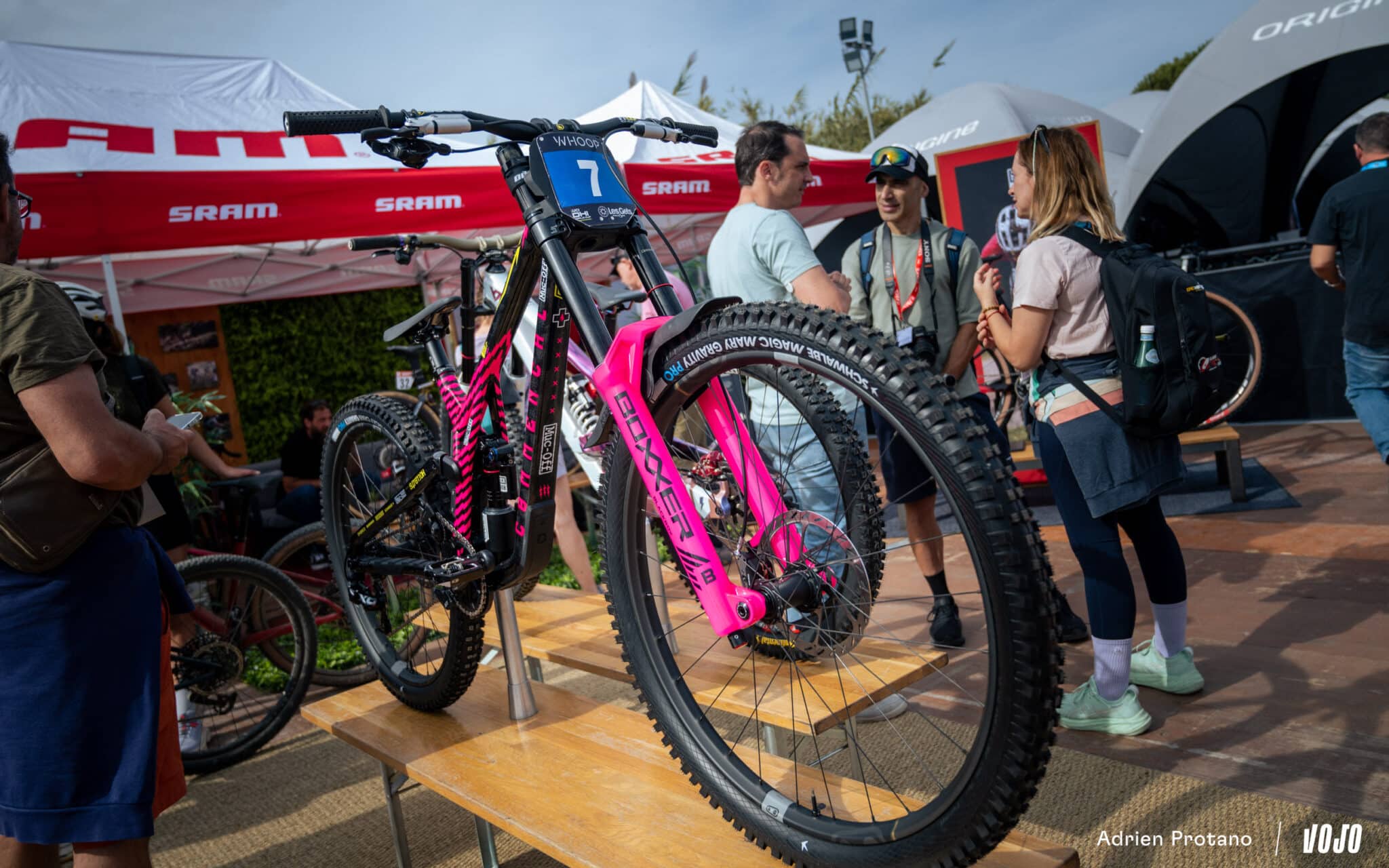 https://www.vojomag.nl/app/uploads/2025/10/Roc dAzur 2025 gravel VTT salon test avis comparaison Vojo A.Protano 1 79 2048x1280.jpg