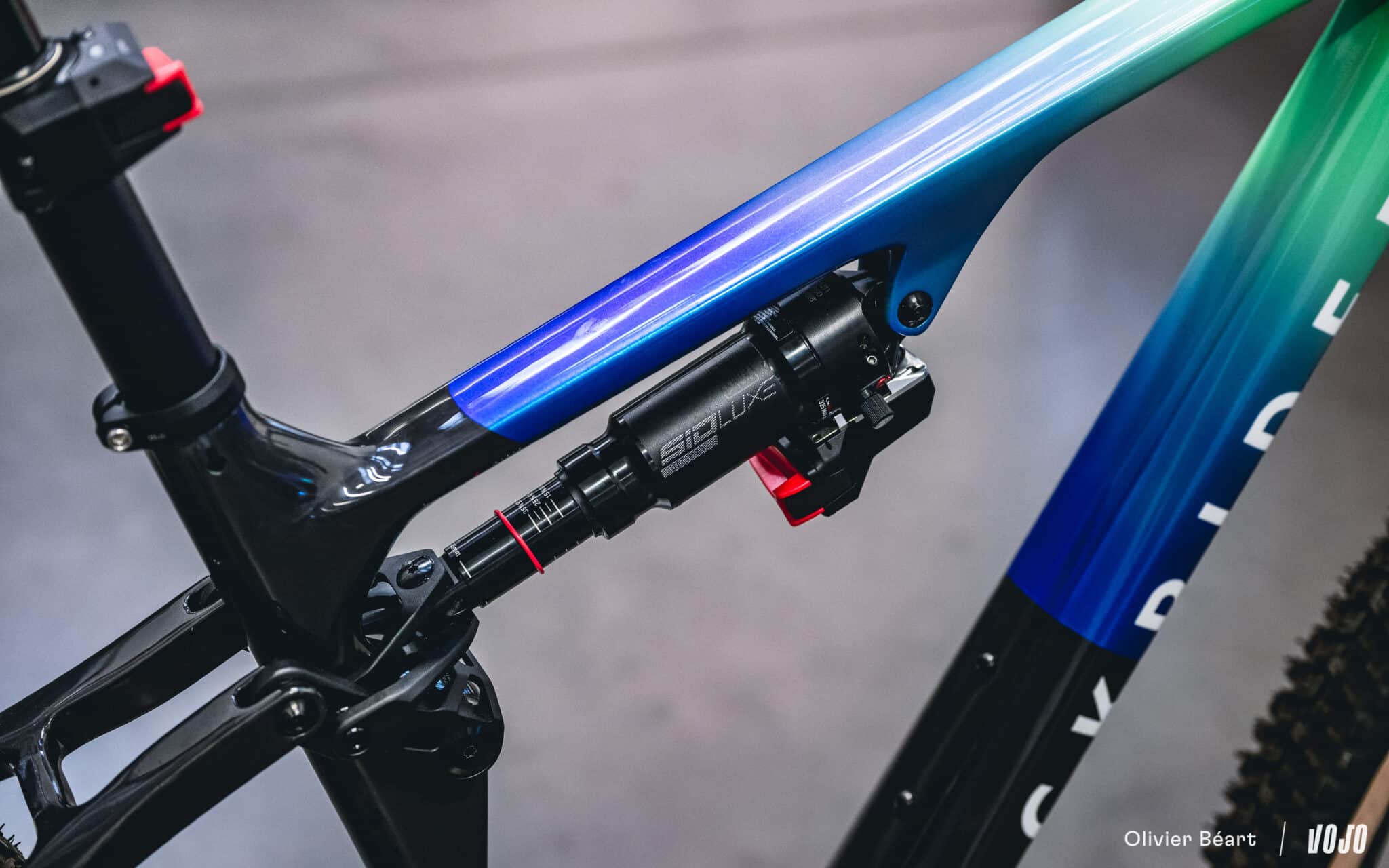 https://www.vojomag.nl/app/uploads/2025/10/Rockrider 940 S 2026 Comp pro team - Copyright Olivier Beart Vojo Magazine 16 2048x1280.jpg