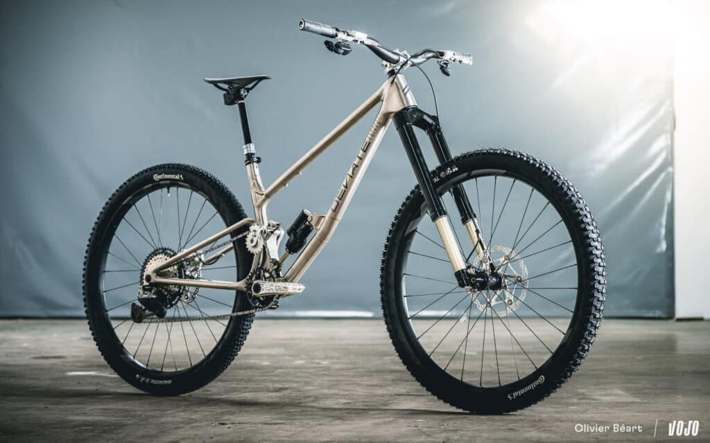 Bike Check | Deviate Tilander: een titanium prototype dat de aandacht trekt