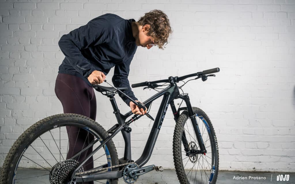 Handleiding | Hoe de veringen van je mountainbike afstellen?