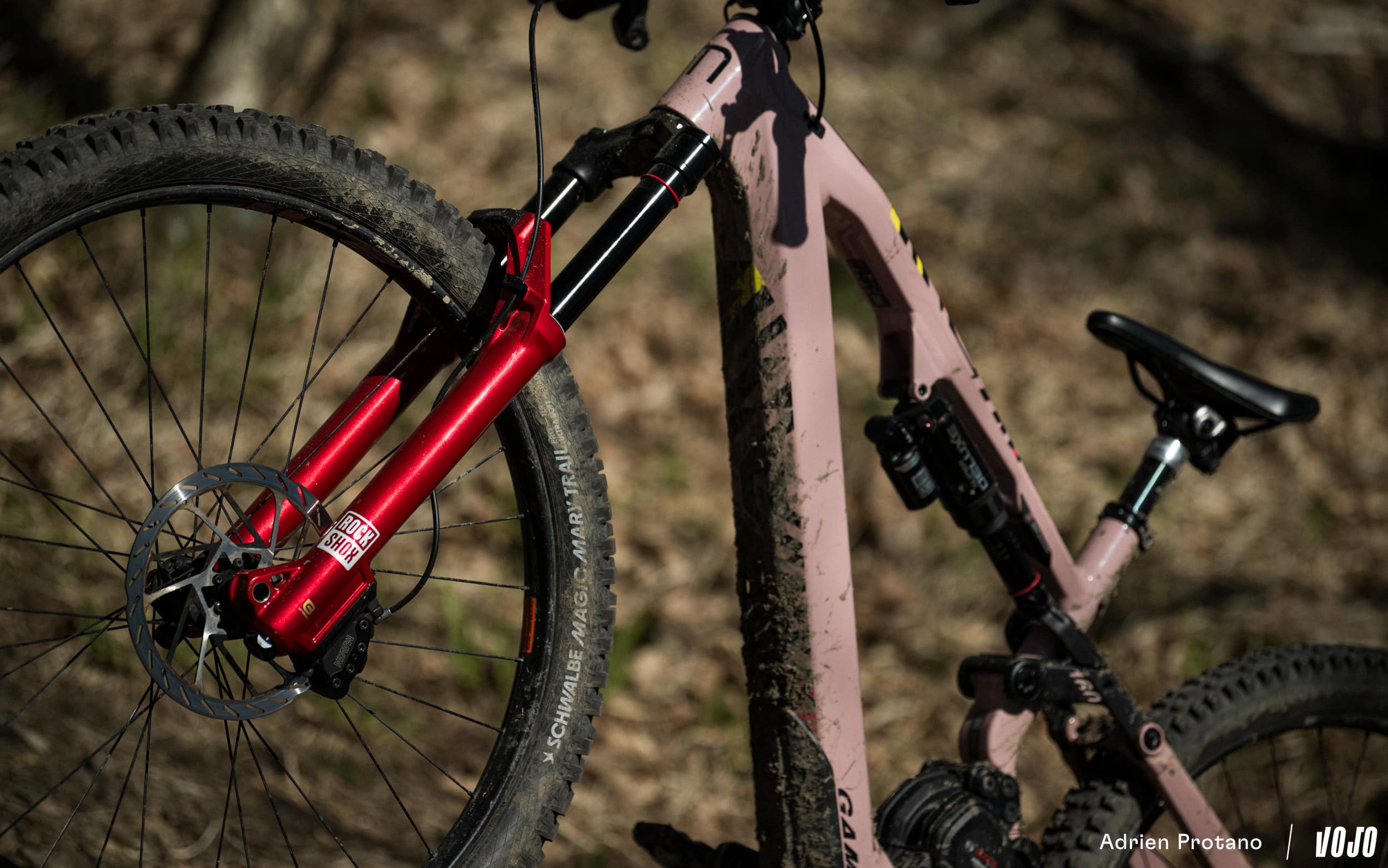 Test nieuw | RockShox Lyrik & Super Deluxe 2027: Linear XL, een beetje lucht dat alles verandert?