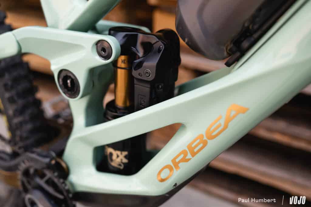 Nieuw | Fox presenteert zijn geëlektrificeerde X2 Live Valve Neo-demper