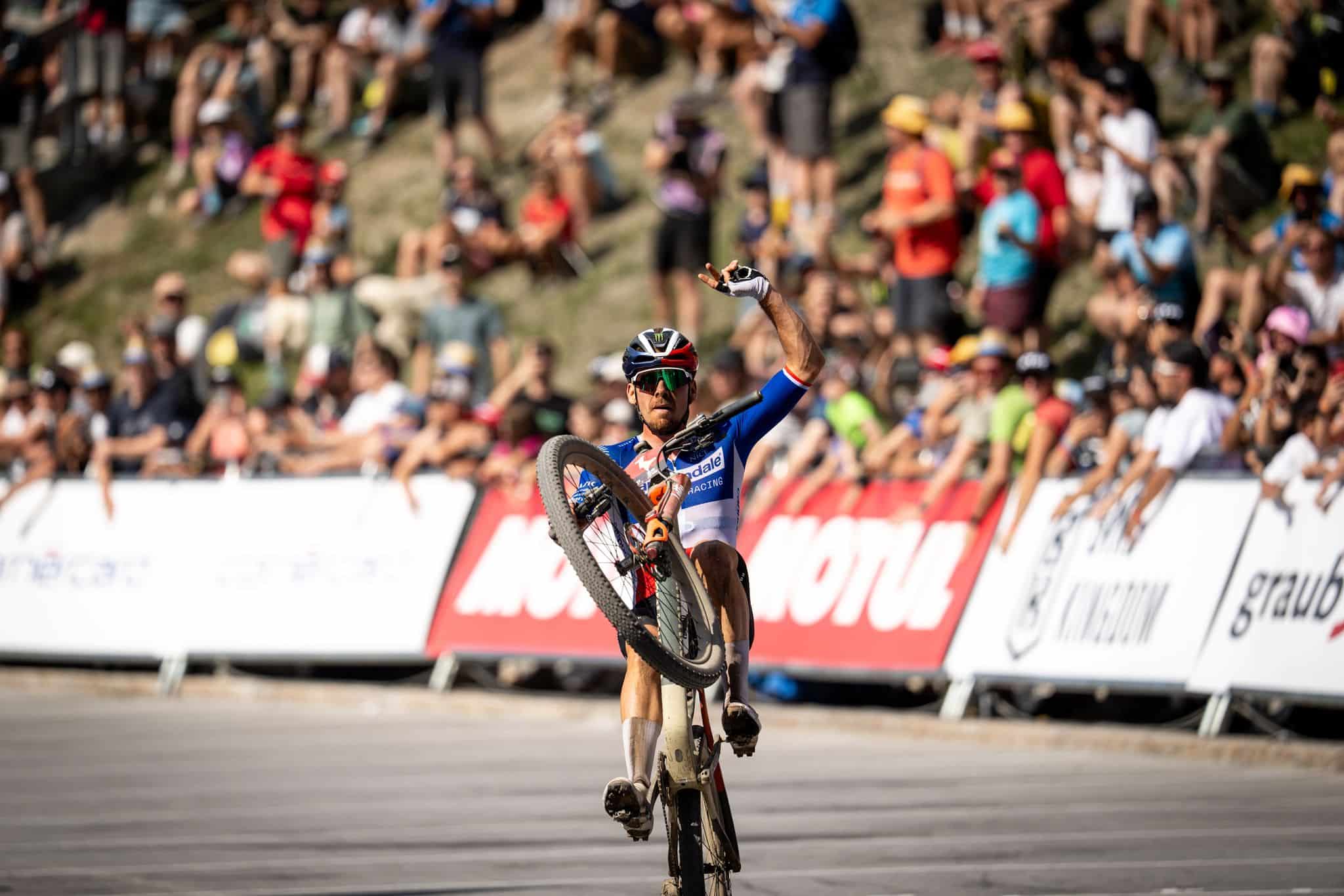 Uitslag World Cup MTB Lenzerheide 2026: Jenny Rissveds en Luca Martin grijpen de winst in de XCO
