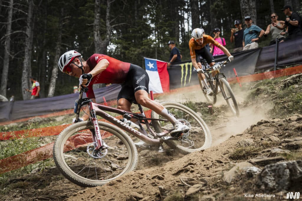 Uitslag World Cup MTB 2026 Andorra: Rissveds en Boichis geven iedereen opnieuw het nakijken!