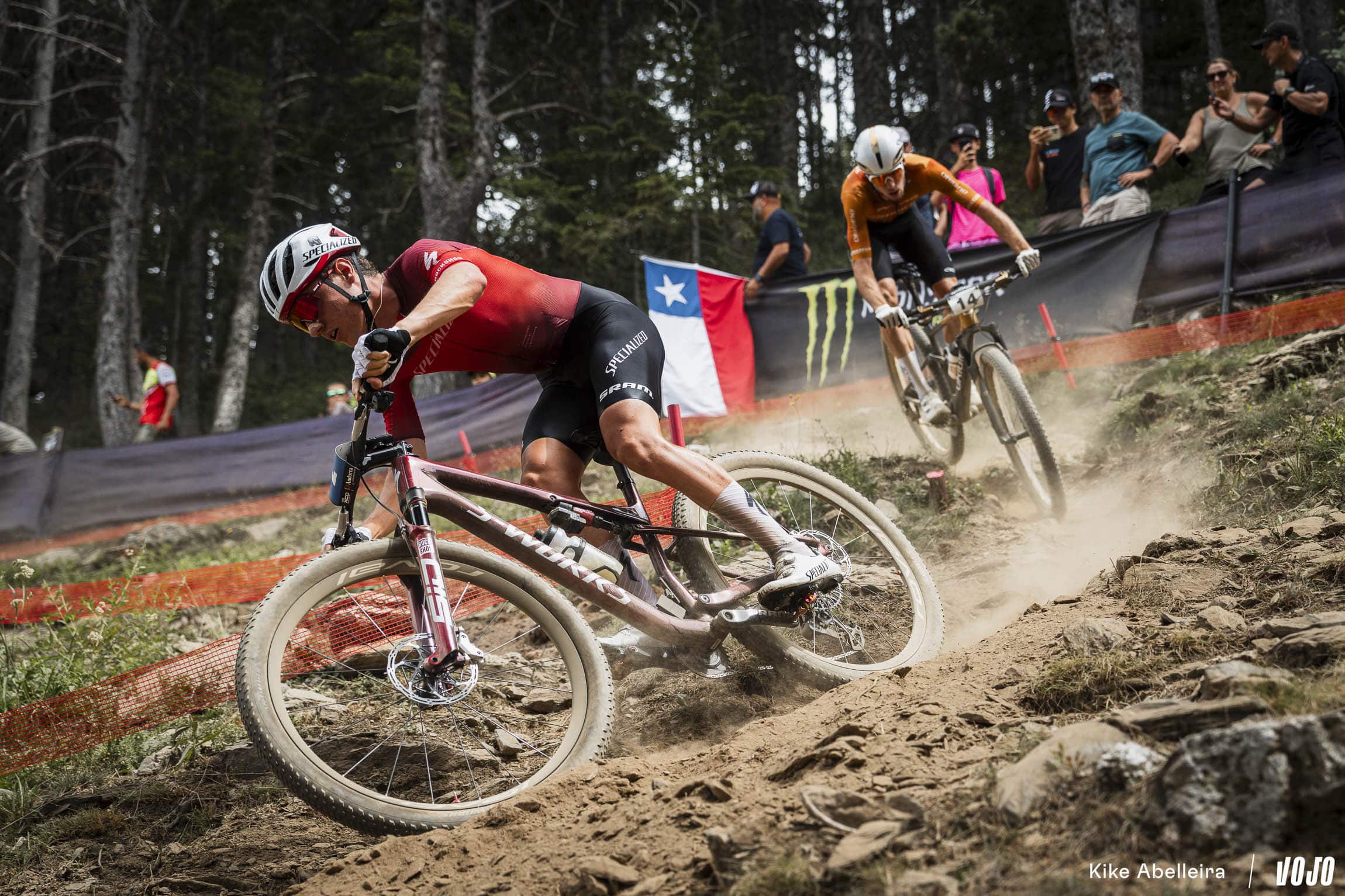 Uitslag World Cup MTB 2026 Andorra: Rissveds en Boichis geven iedereen opnieuw het nakijken!