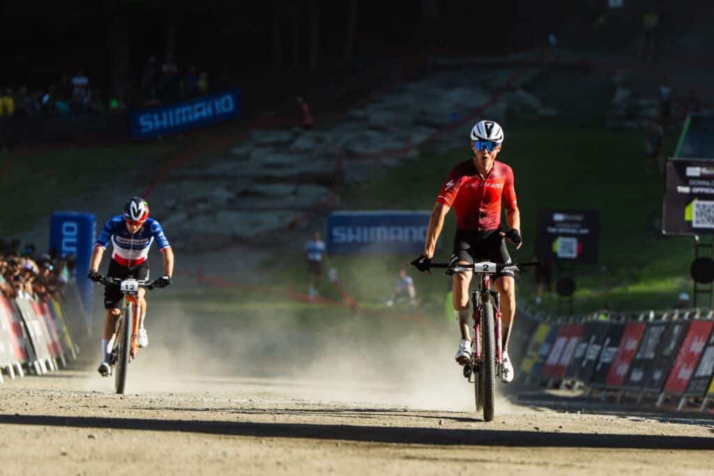Uitslag World Cup MTB 2026 La Thuile: Rissveds en Boichis de baas in de shorttrack