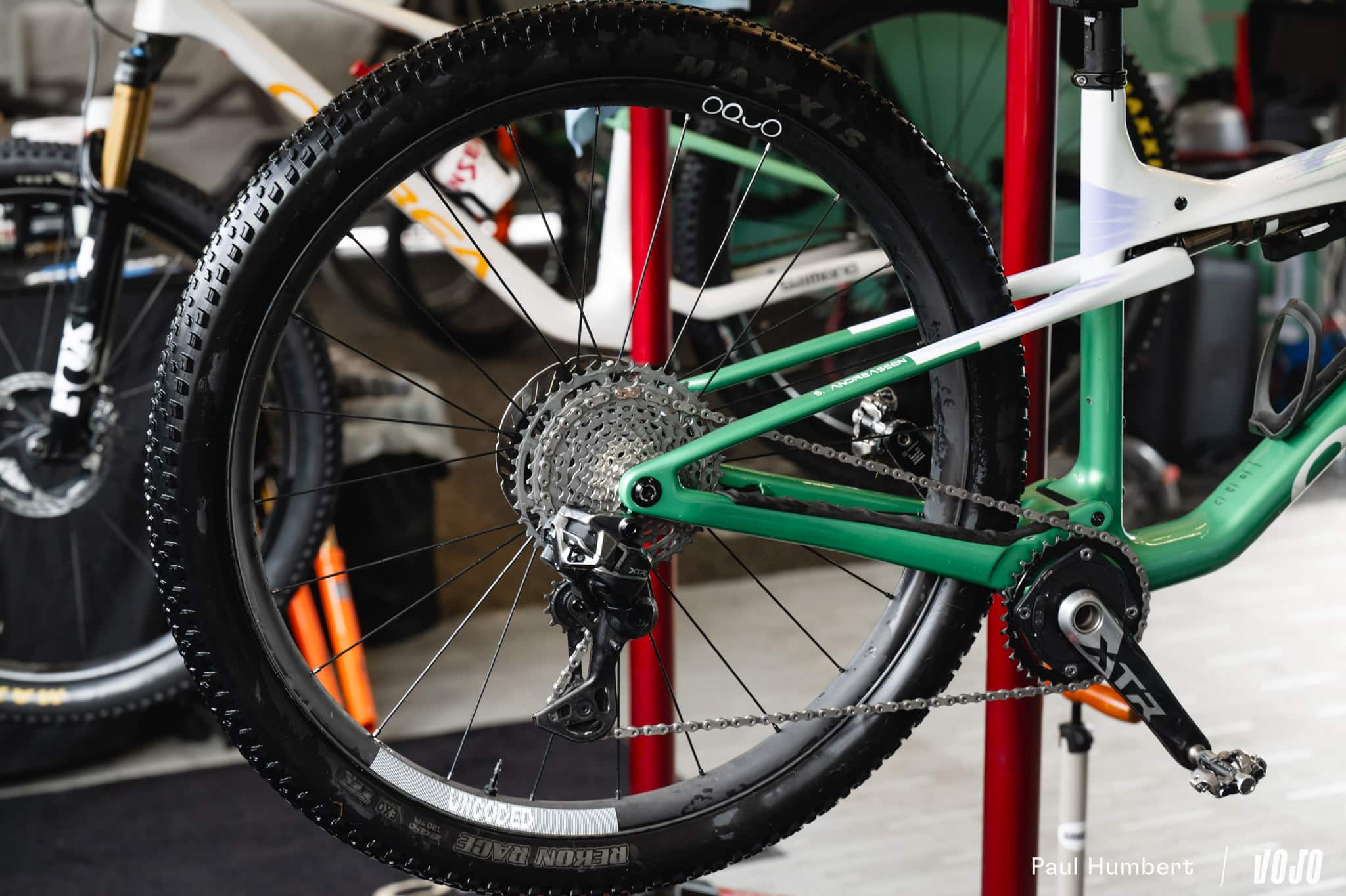 Spyshot | Nieuwe Oquo XC-wielen op de Orbea van Simon Andreassen